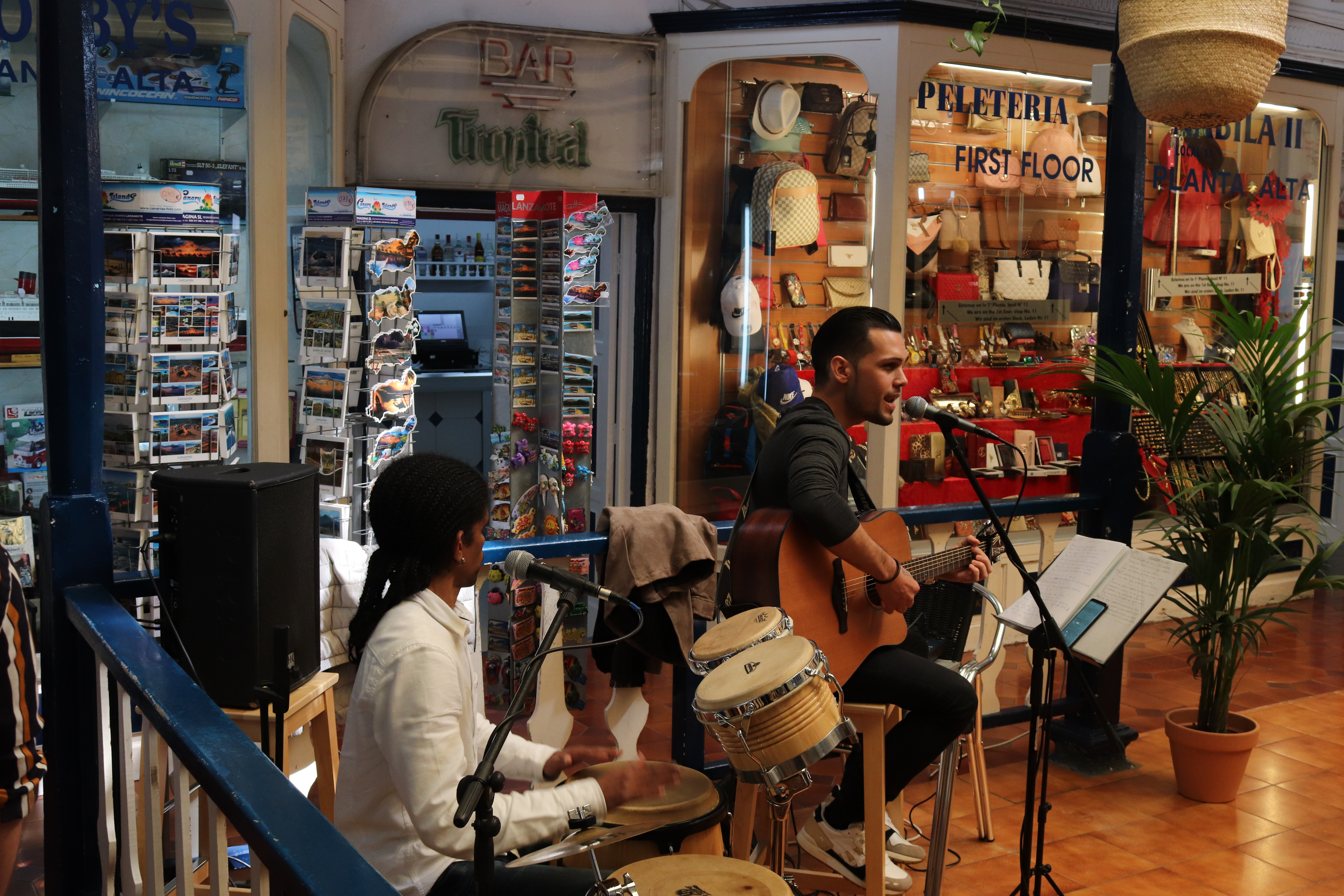 Live Music we discovered playing inside El Mercadillo, Lanzarote
